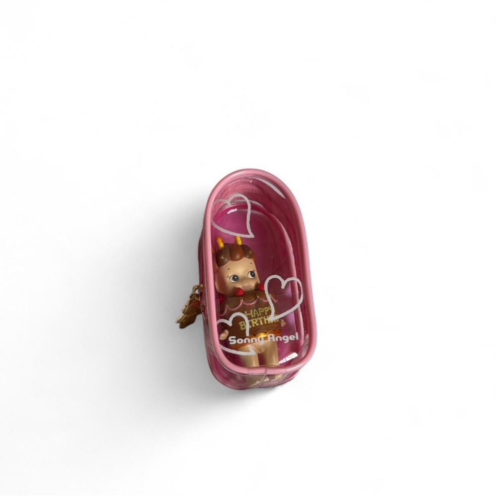 Sonny Angel Birthday Gift Series Chocolate Cake and pink case - Picture 3 of 6